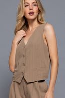 Chaleco Casual Beige con Rayas Verticales